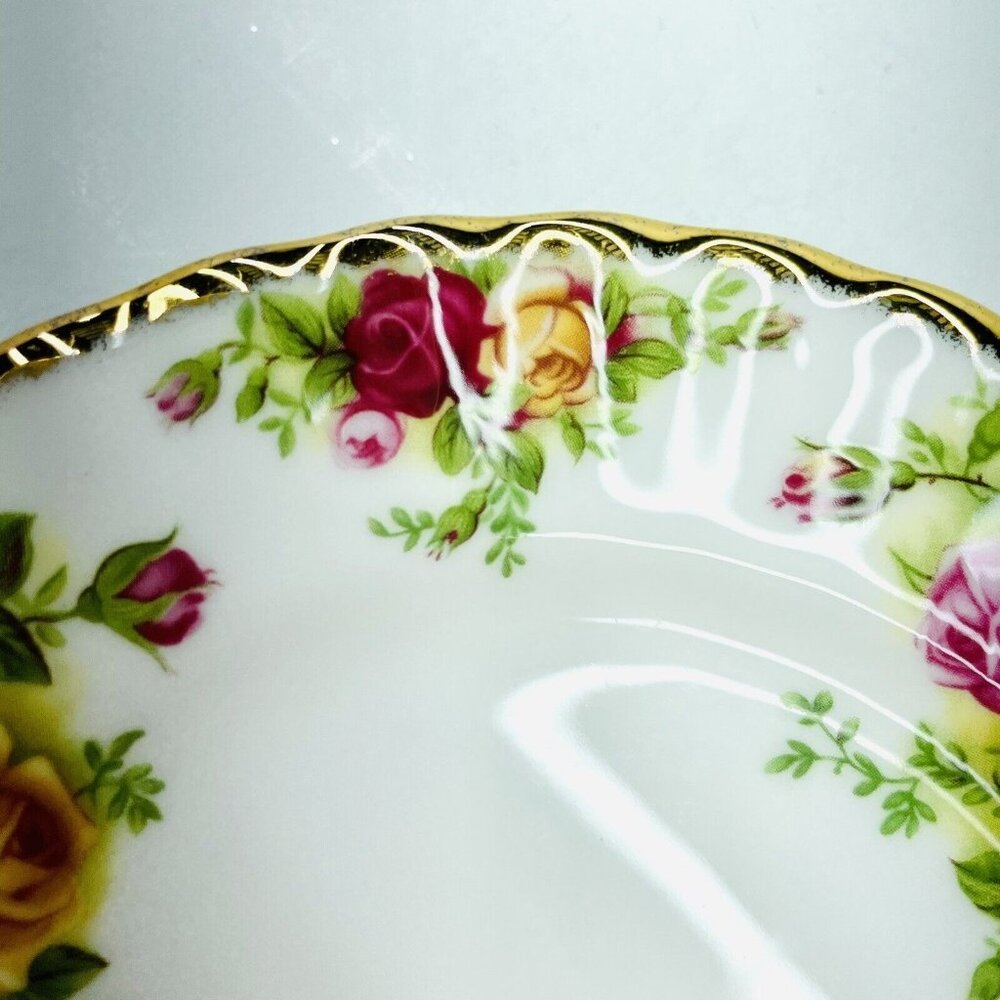 Royal Albert OLD COUNTRY ROSES Desert Plate Fine Bone China 1962 England 6.25" - Picture 10 of 12